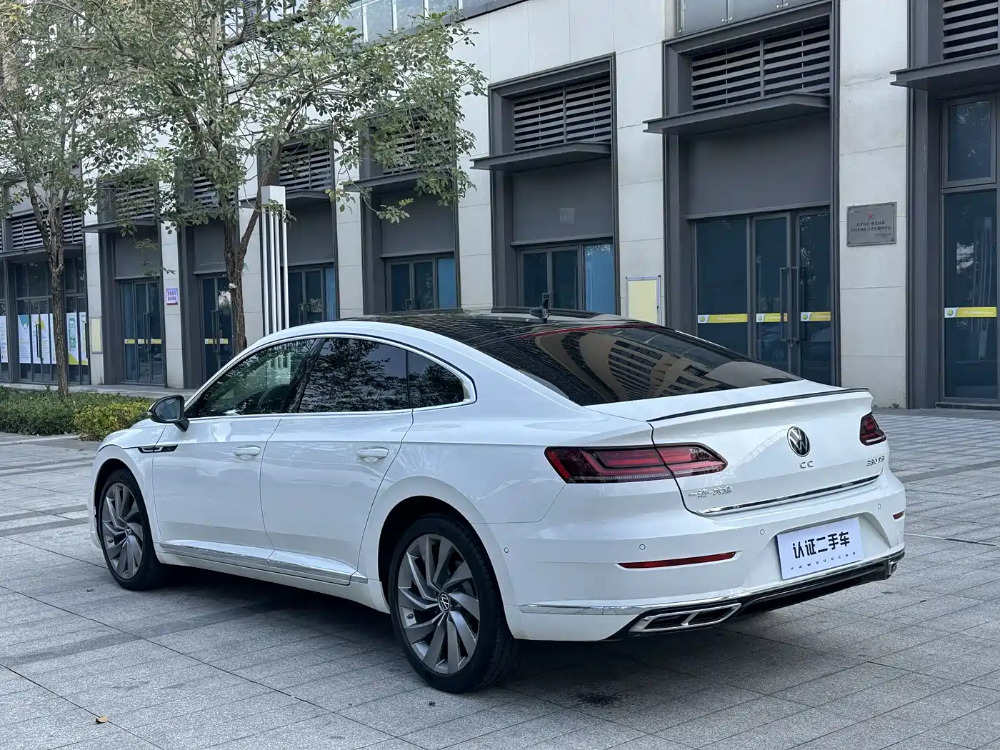 Volkswagen FAW-Volkswagen CC 2021 380TSI Eye-catching Edition 30th Anniversary фото 17