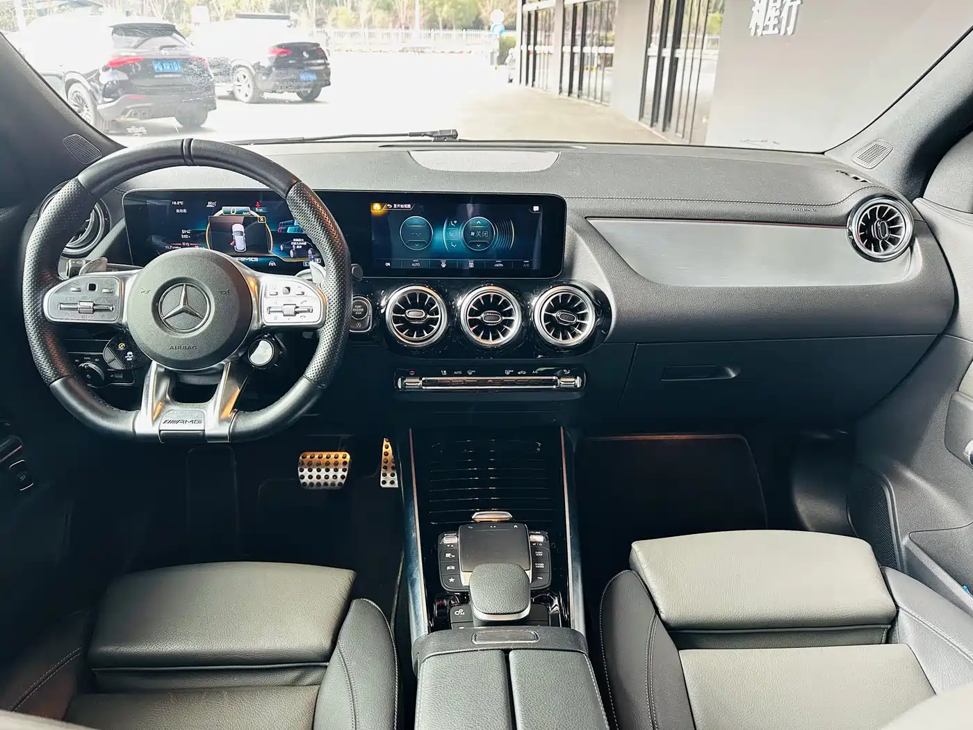 Mercedes-Benz GLA AMG 2022 AMG GLA 35 4MATIC фото 8