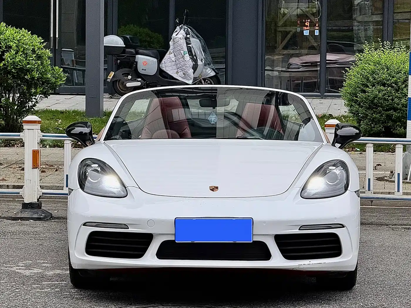 Porsche 718 2018 Boxster 2.0T фото 2