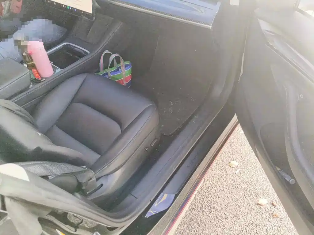 Photo 13 - Tesla Model 3