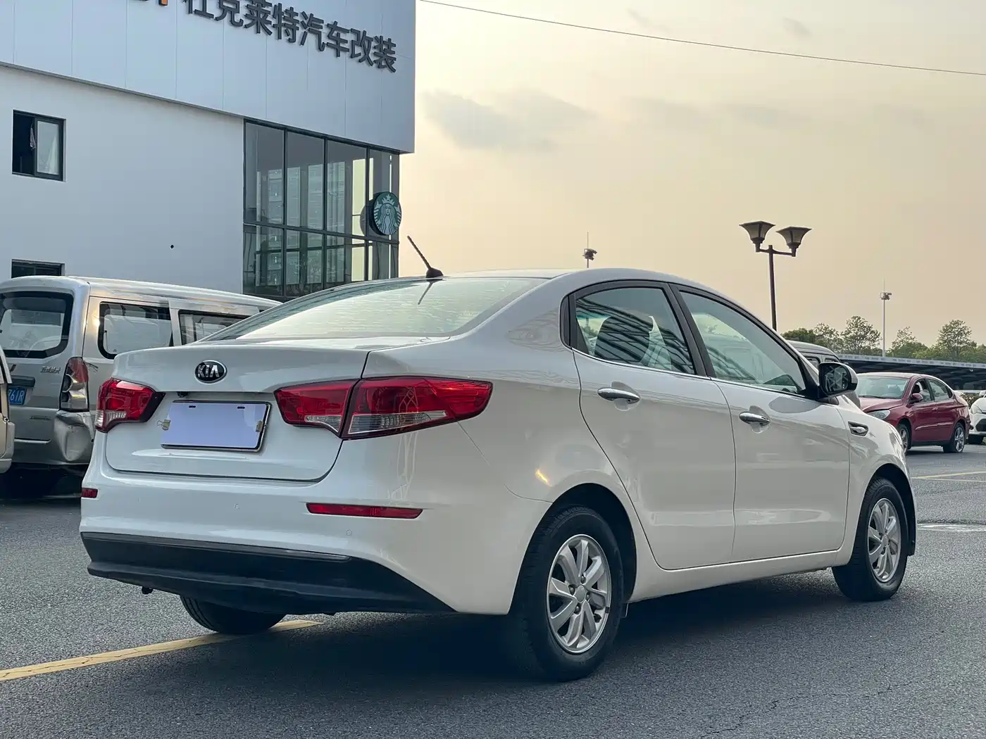 Kia K2 2015 Sedan 1.4L MT GLS фото 12