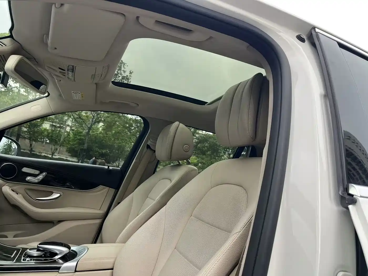 Mercedes-Benz GLC 2017 GLC 260 4MATIC Luxury фото 11