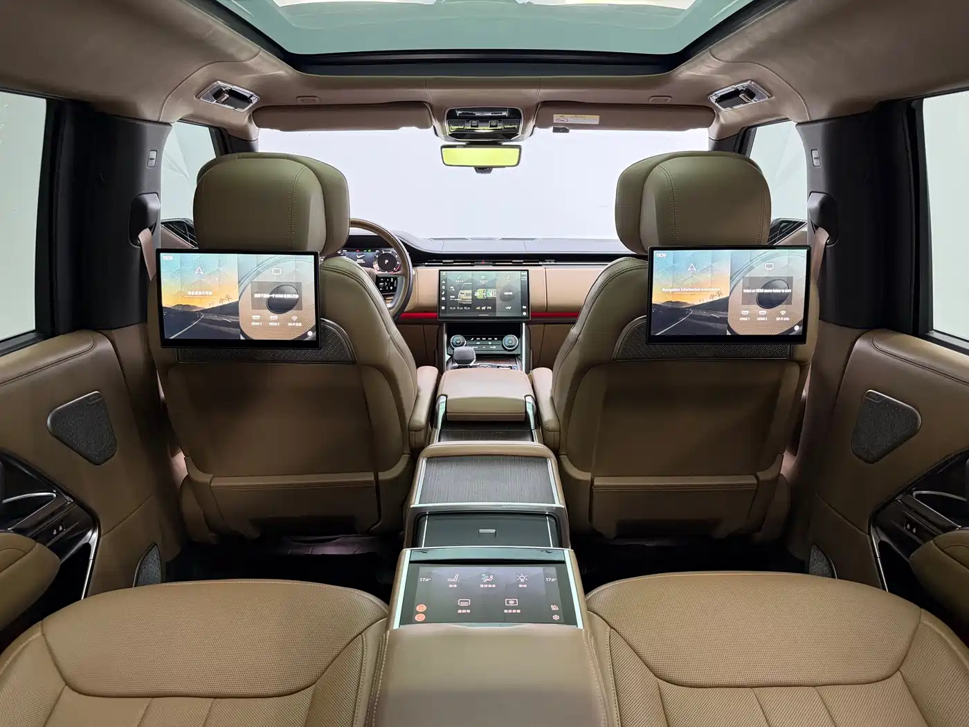 Land Rover Range Rover 2023 3.0 L6 400PS Exemplary Long Wheelbase фото 11