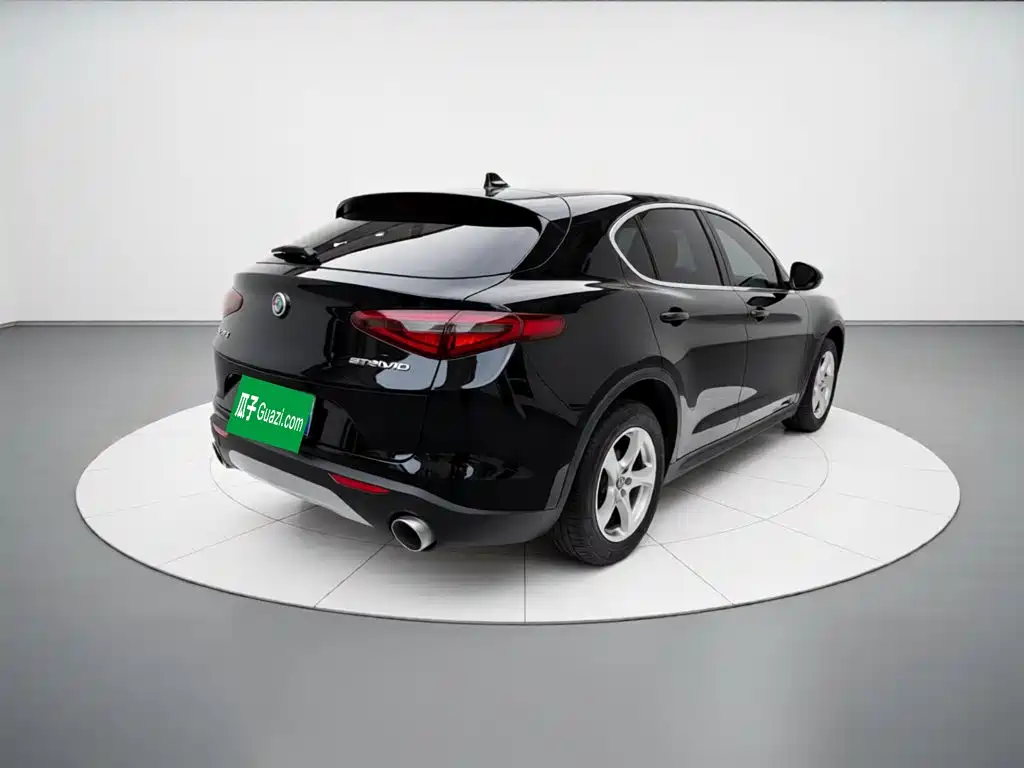 Alfa Romeo Stelvio 2019 2017 2.0T 200HP Elite