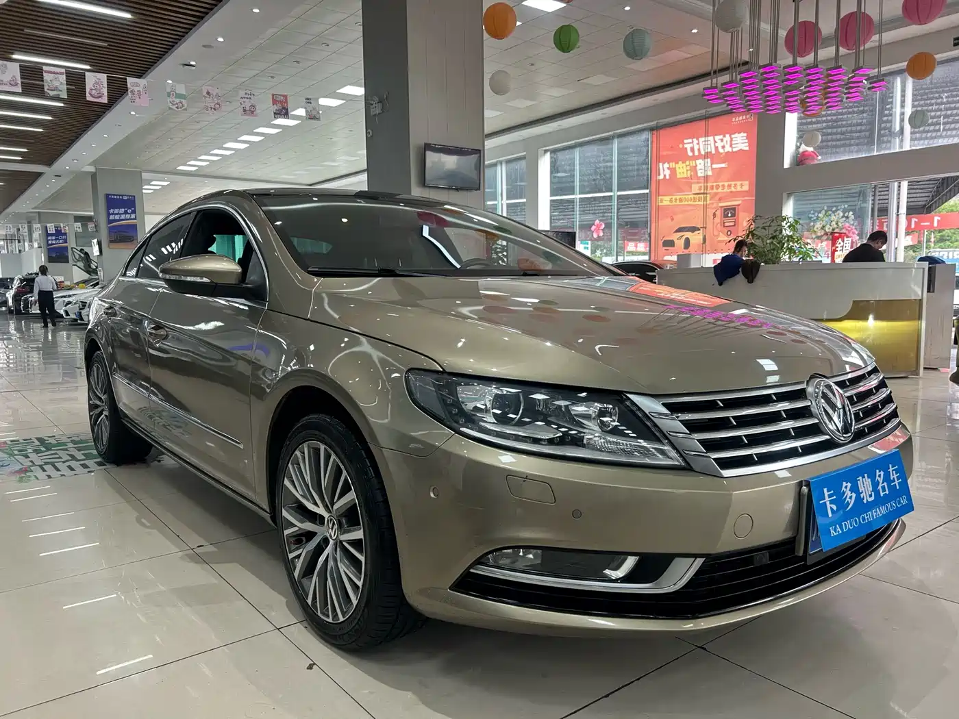 Volkswagen FAW-Volkswagen CC 2016 Model 1.8TSI Luxury фото 3