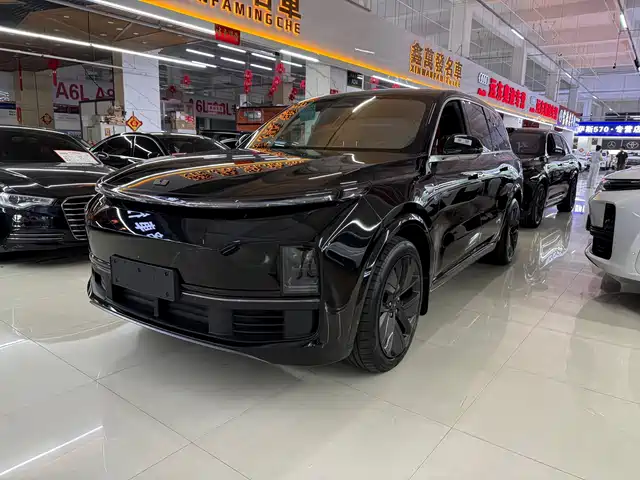 Li Auto Li Xiang L9 2023 Model Pro — фото 2