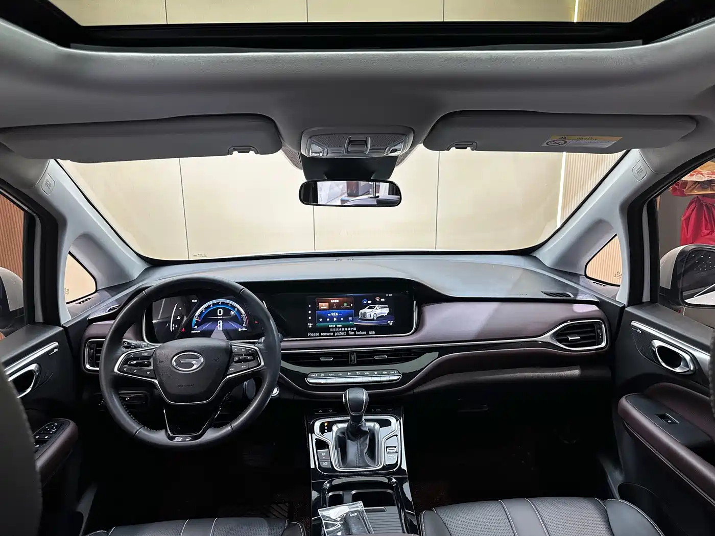 GAC Trumpchi Trumpchi M6 2025 2023 PRO 270T DCT Luxury Edition