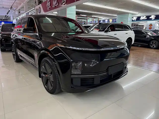 Li Auto Li Xiang L9 2023 Model Pro — фото 3