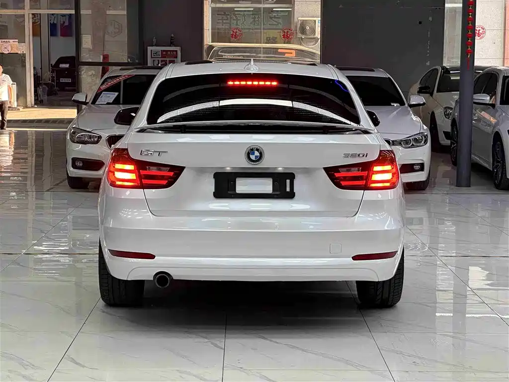 BMW 3 Series GT 2016 320i Fashion Style фото 5