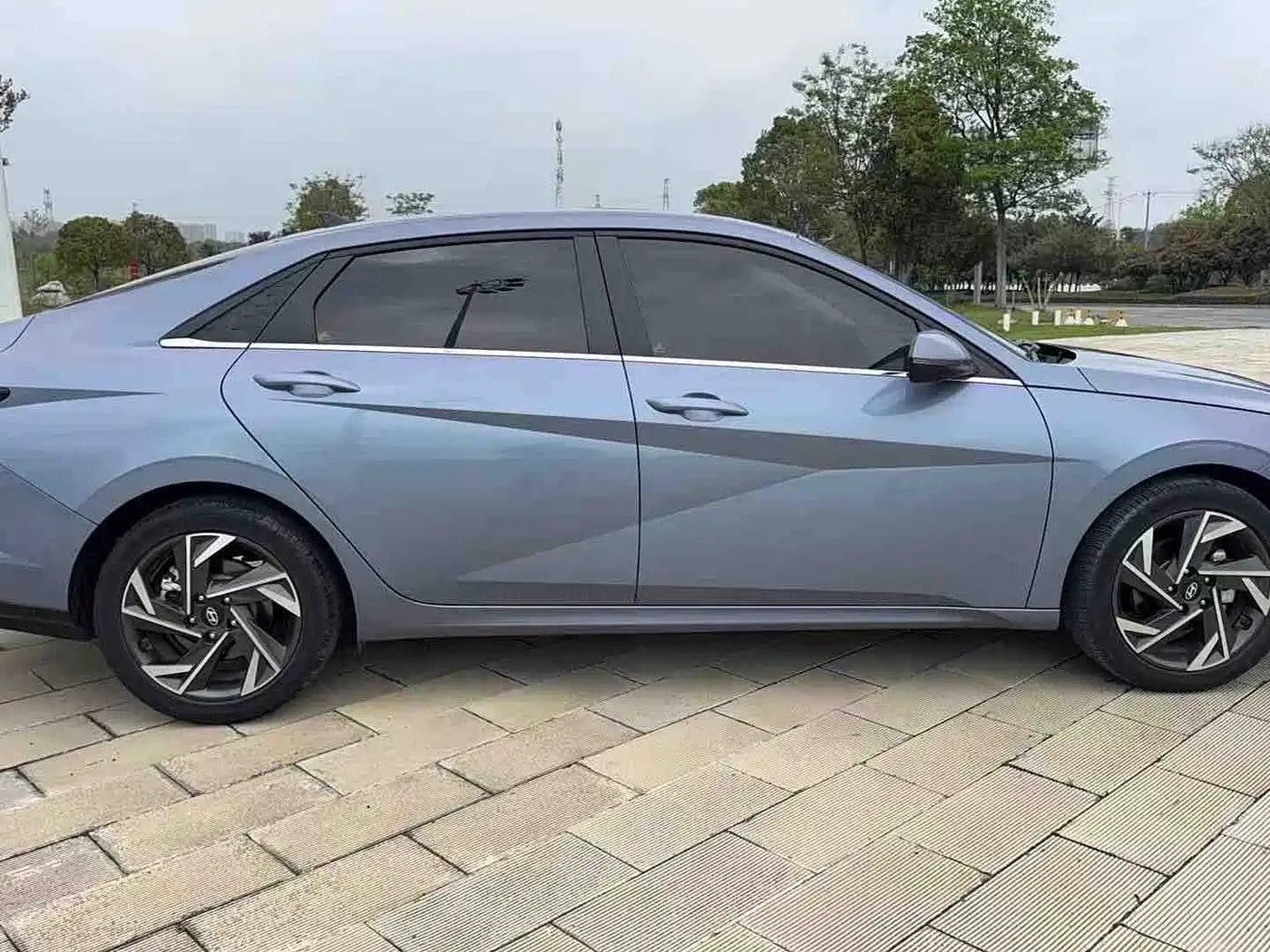 Hyundai Elantra 2022 1.5L CVT GLX Elite Edition фото 6