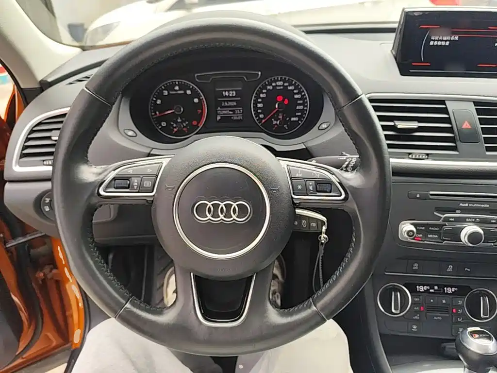 Фото 11 - Audi Q3