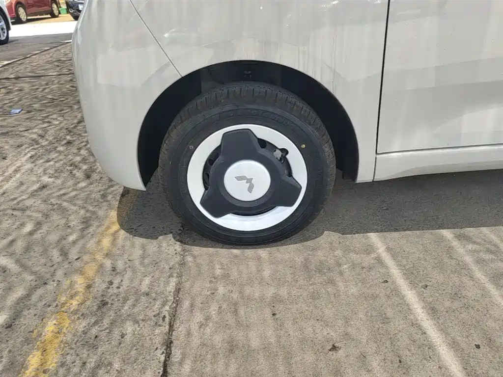 Wuling Motors Hongguang MINIEV 2026 2024 3rd Generation 215km Youth Edition