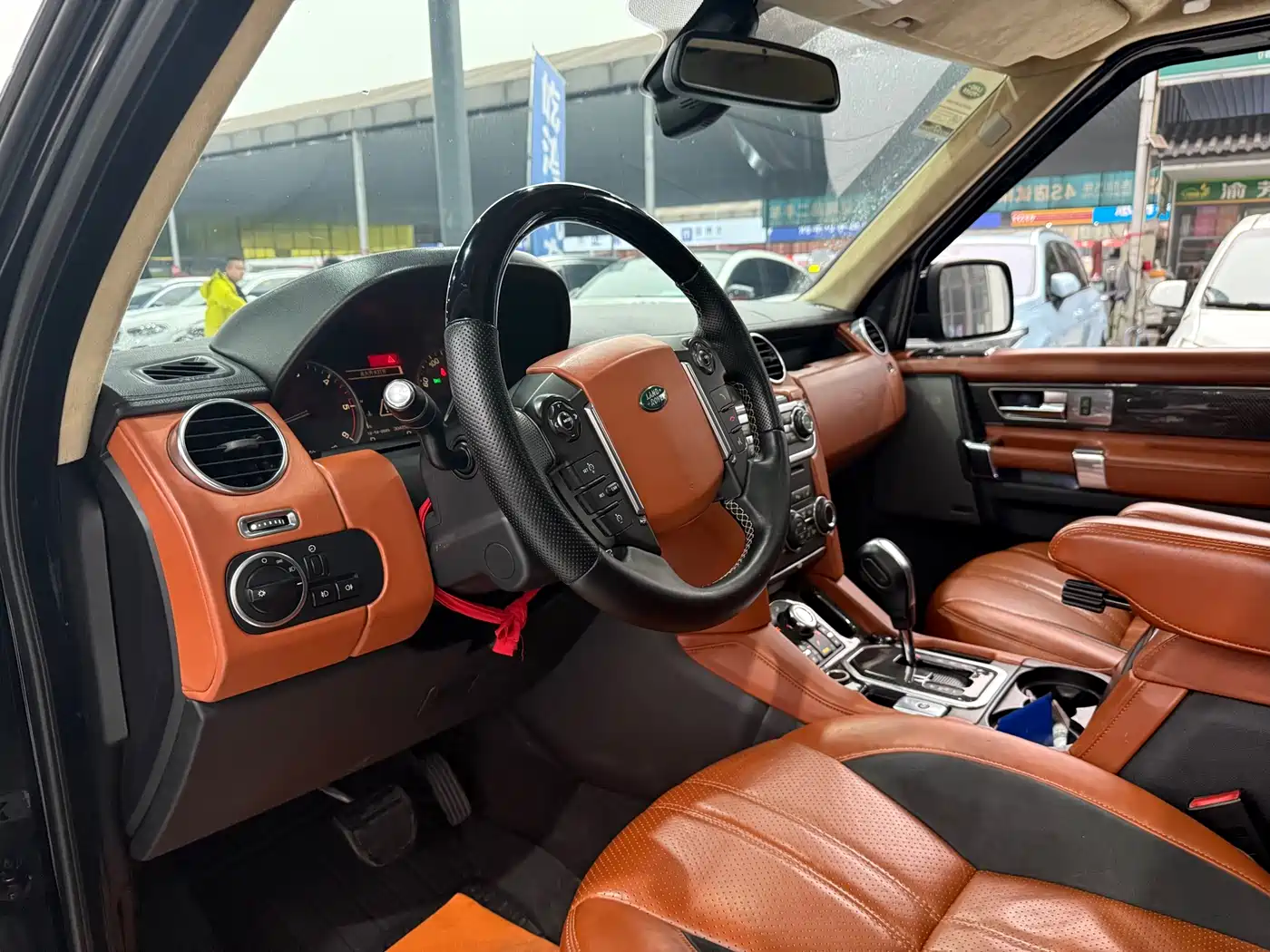 Land Rover Discovery 2012 3.0 SDV6 HSE Diesel фото 4