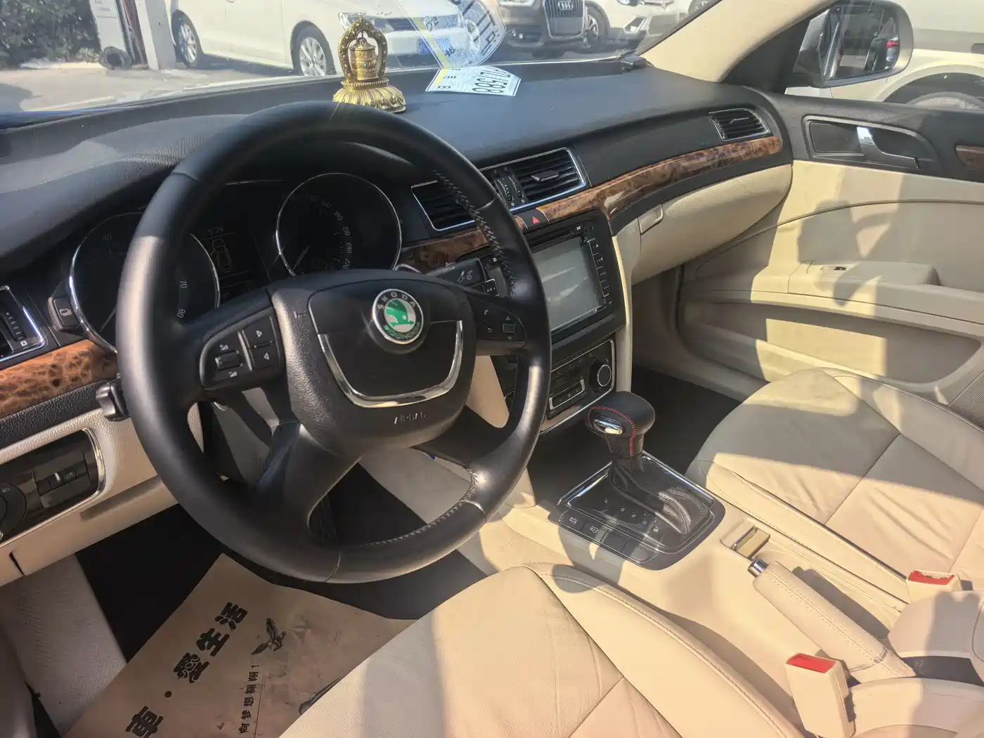Škoda Superb 2012 1.8TSI Automatic Elegance Edition фото 16