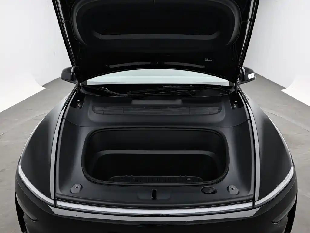 Tesla Model Y L 2026 2025 Facelift Long Range AWD