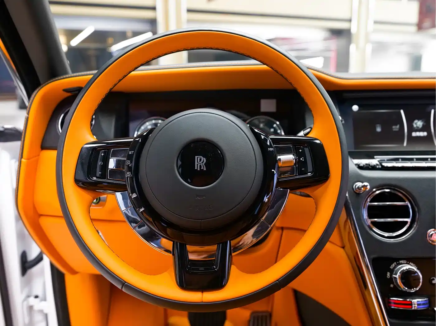 Rolls-Royce Cullinan 2025 2024 4-Seater
