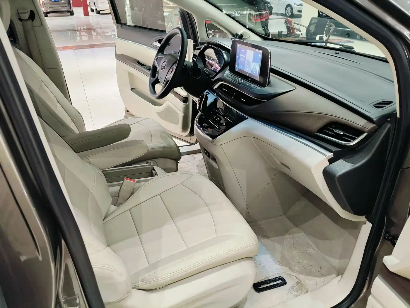 Buick GL8 2022 Land Business Class 652T Comfort фото 15