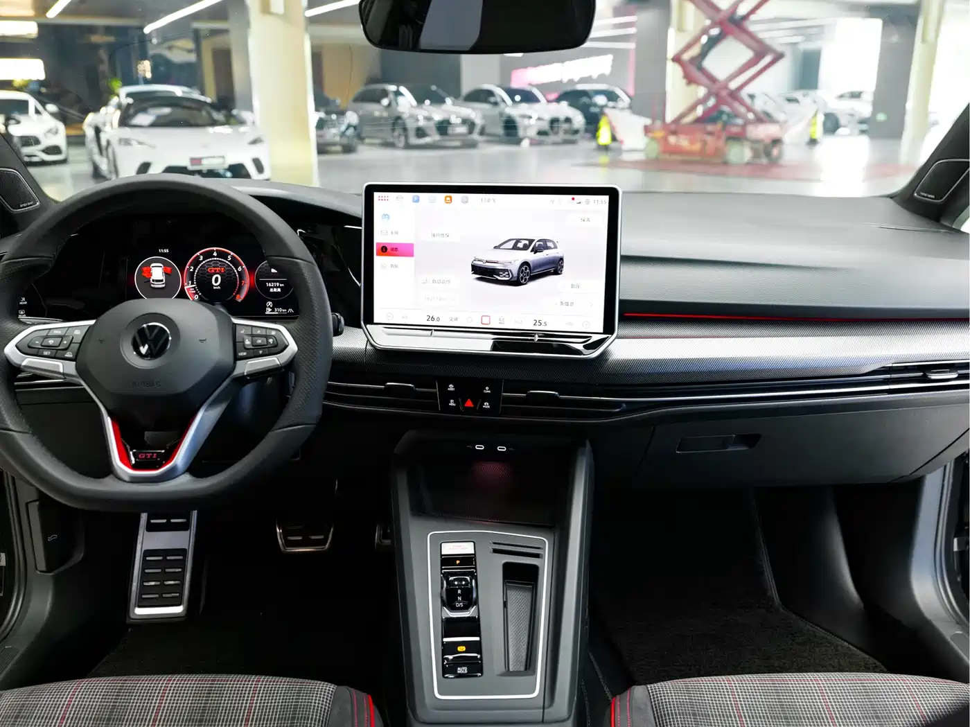 Volkswagen Golf GTI 2025 380TSI DSG GTI фото 12