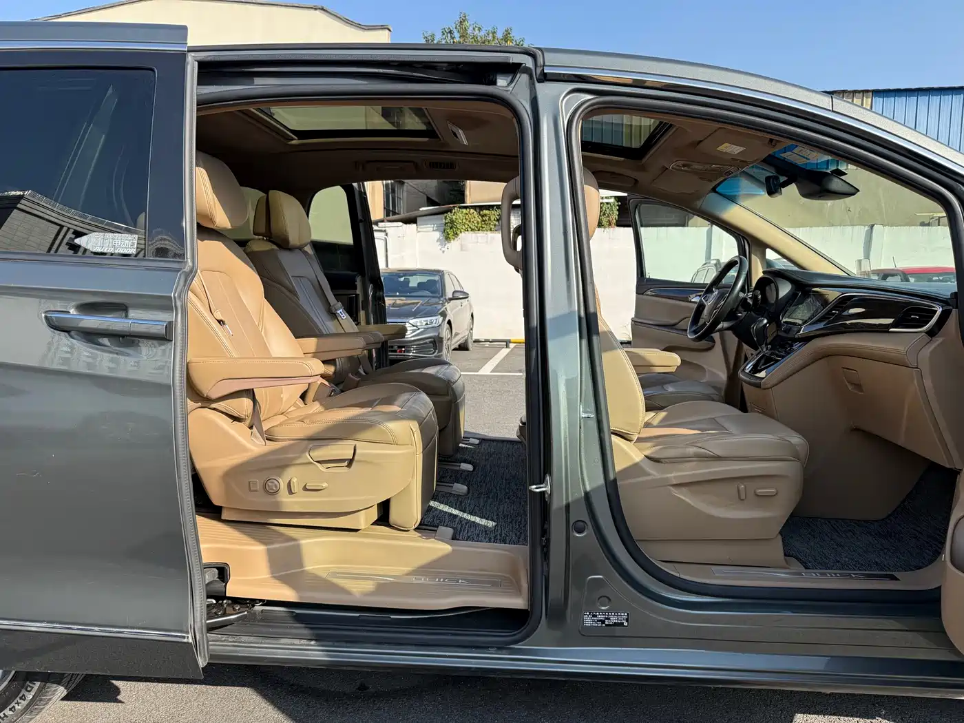 Buick GL8 2018 ES 28T Flagship Type China VI фото 5