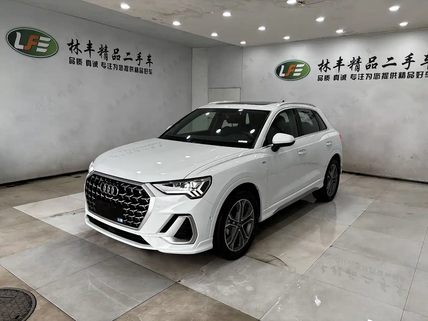 Audi Q3 2024 40 TFSI Fashion Sport