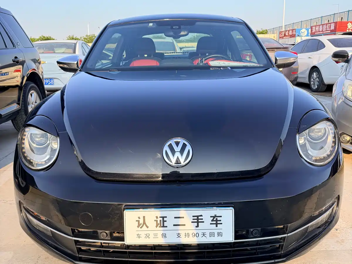 Volkswagen Beetle 2013 1.4TSI Luxury фото 2