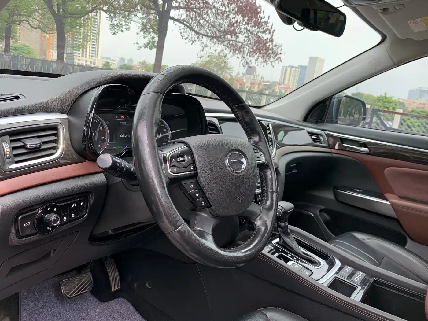GAC Trumpchi Trumpchi GS8 2017 320T 2WD Luxury Smart Connect (7-seater) фото 15