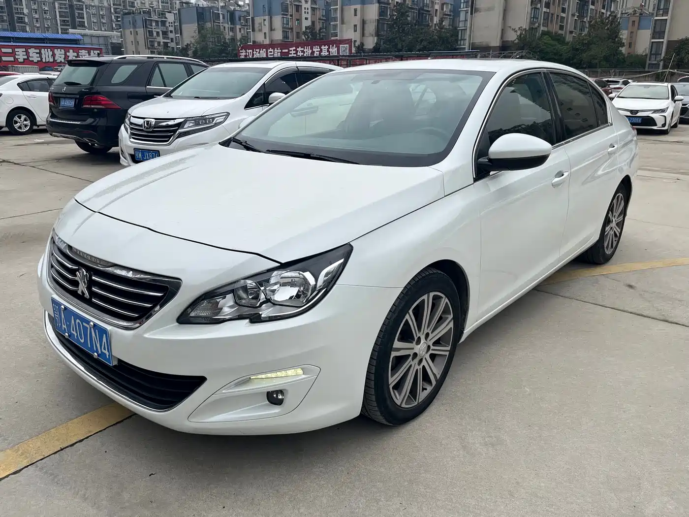 Peugeot 408 2014 1.8L Automatic Luxury Edition