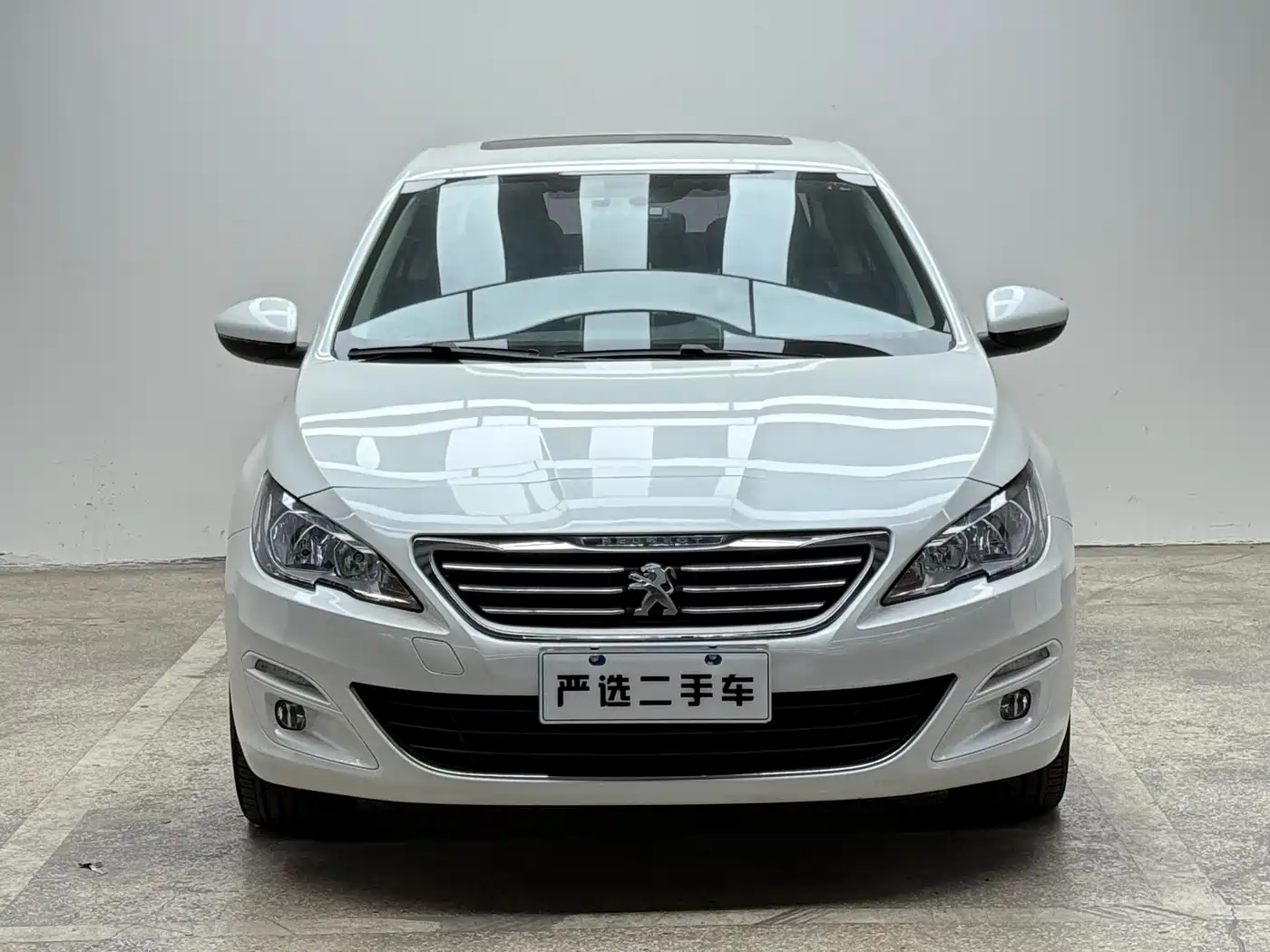 Peugeot 408 2015 Model 1.2T Automatic Luxury Edition фото 8