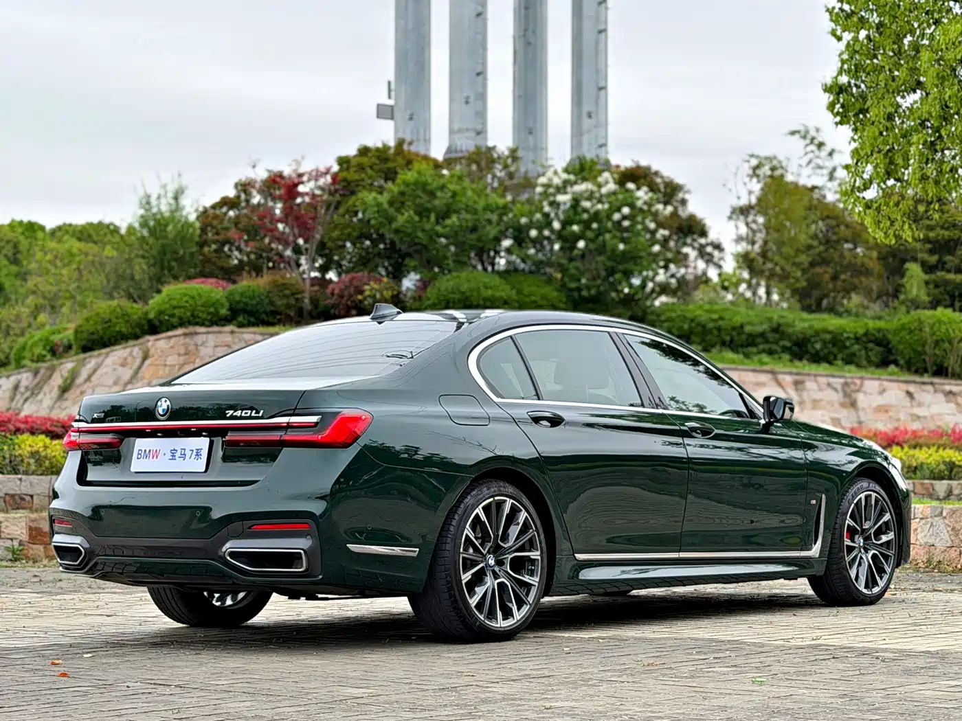 BMW 7 Series 2019 740Li Exclusive M Sport Package фото 21