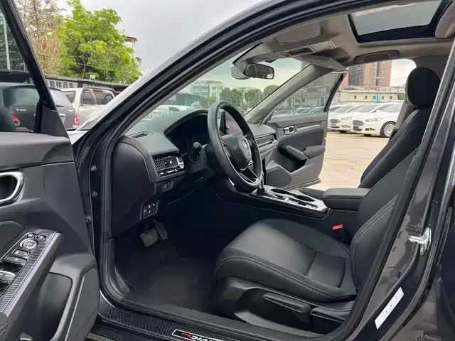 Honda Civic 2022 240TURBO CVT Sport Edition — фото 4