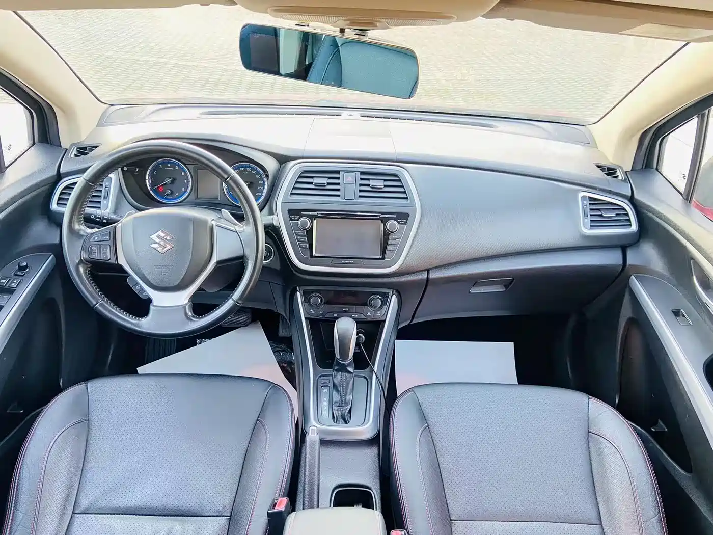 Suzuki SX4 S-Cross 2015 2014 1.6L CVT 2WD Elite