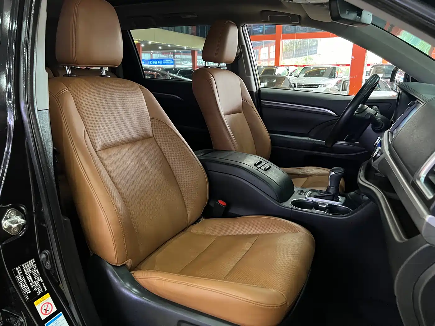 Toyota Highlander 2018 Model 2.0T 4WD Knight Edition 7-Seater China VI фото 15