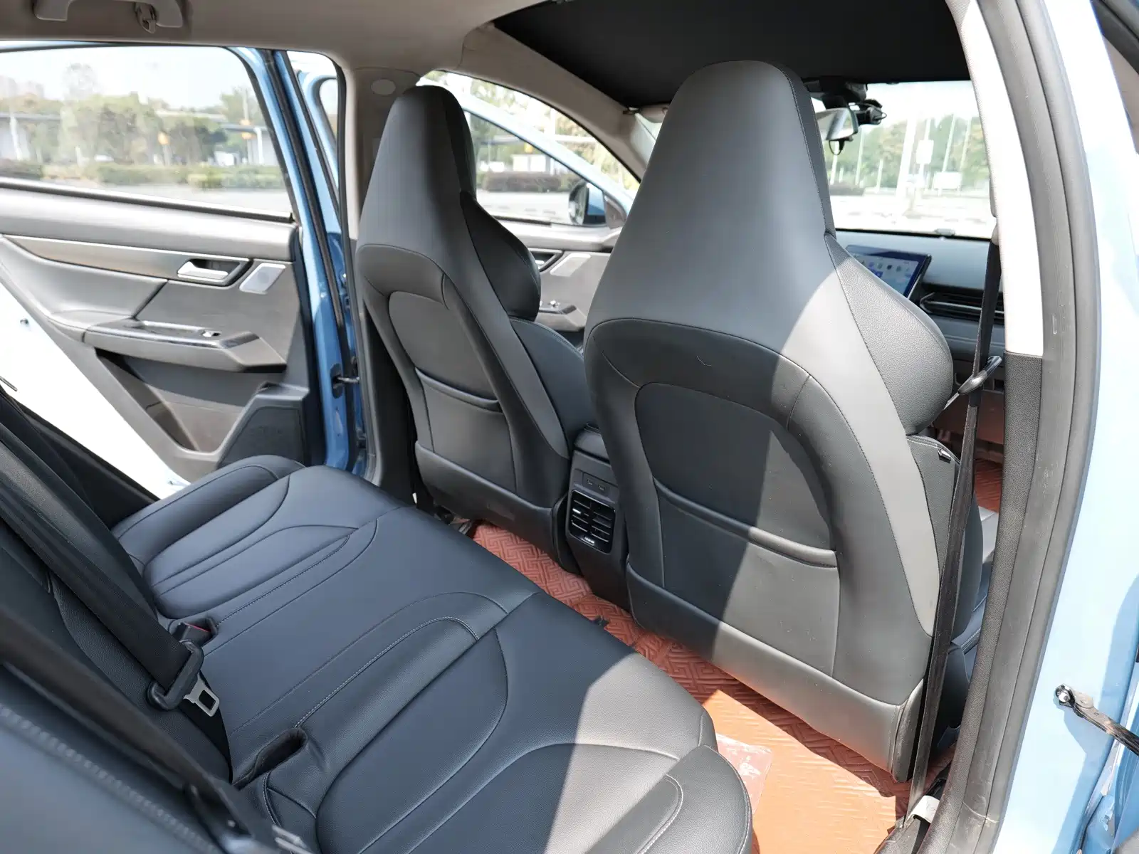 Фото 12 - XPeng G3