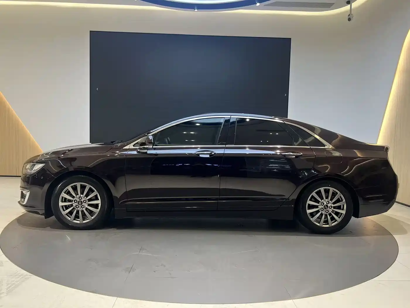 LINCOLN MKZ
