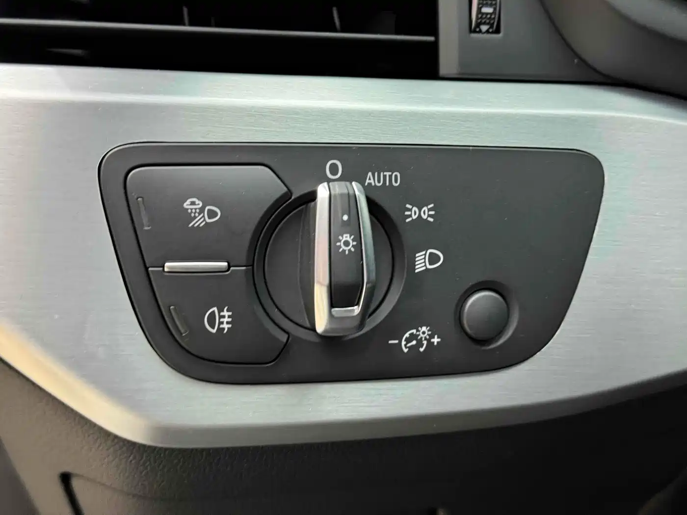 Audi A4L 2019 40 TFSI Fashion (China VI) фото 16