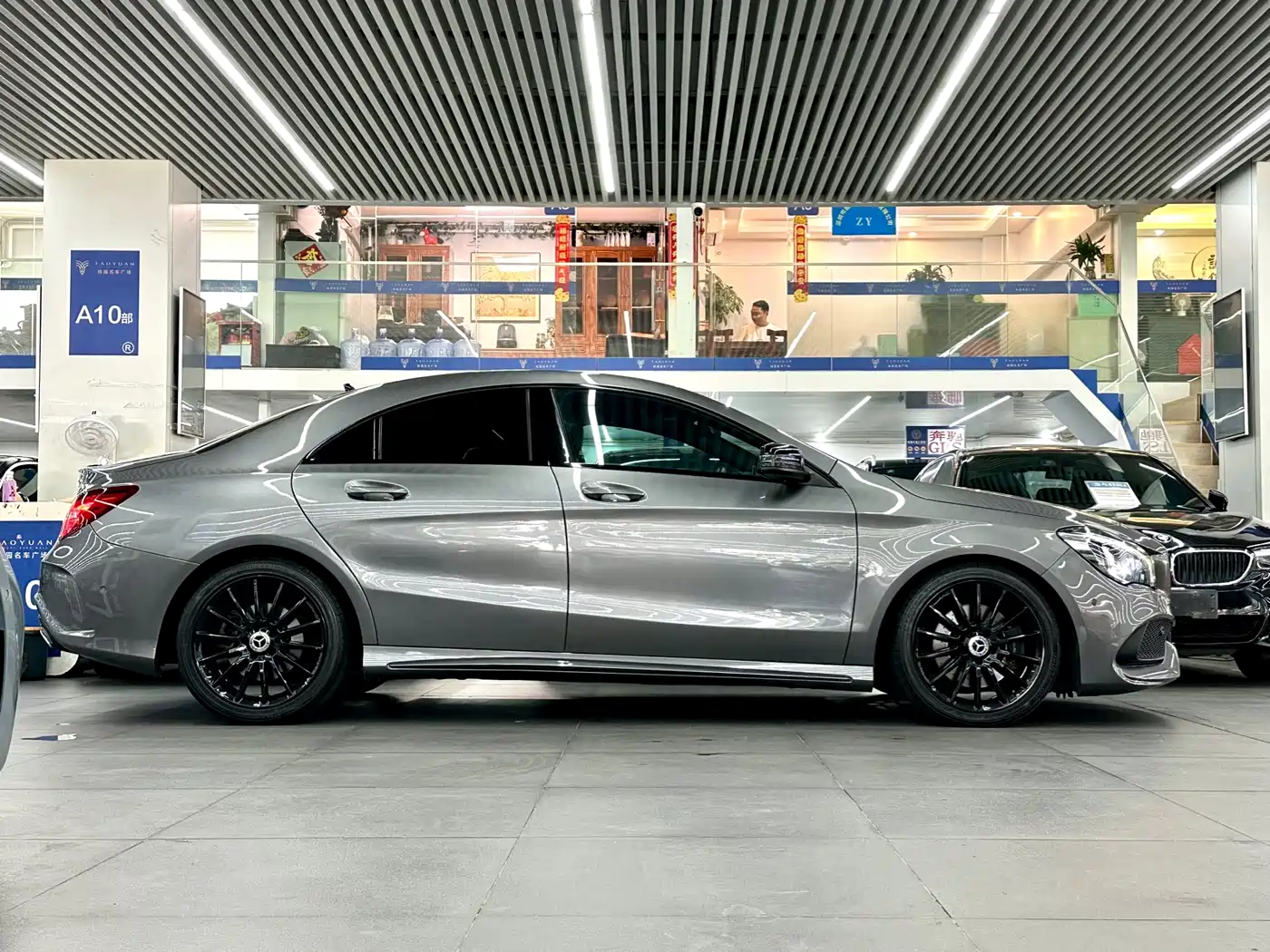 Mercedes-Benz CLA (Import) 2018 CLA 220 4MATIC фото 7
