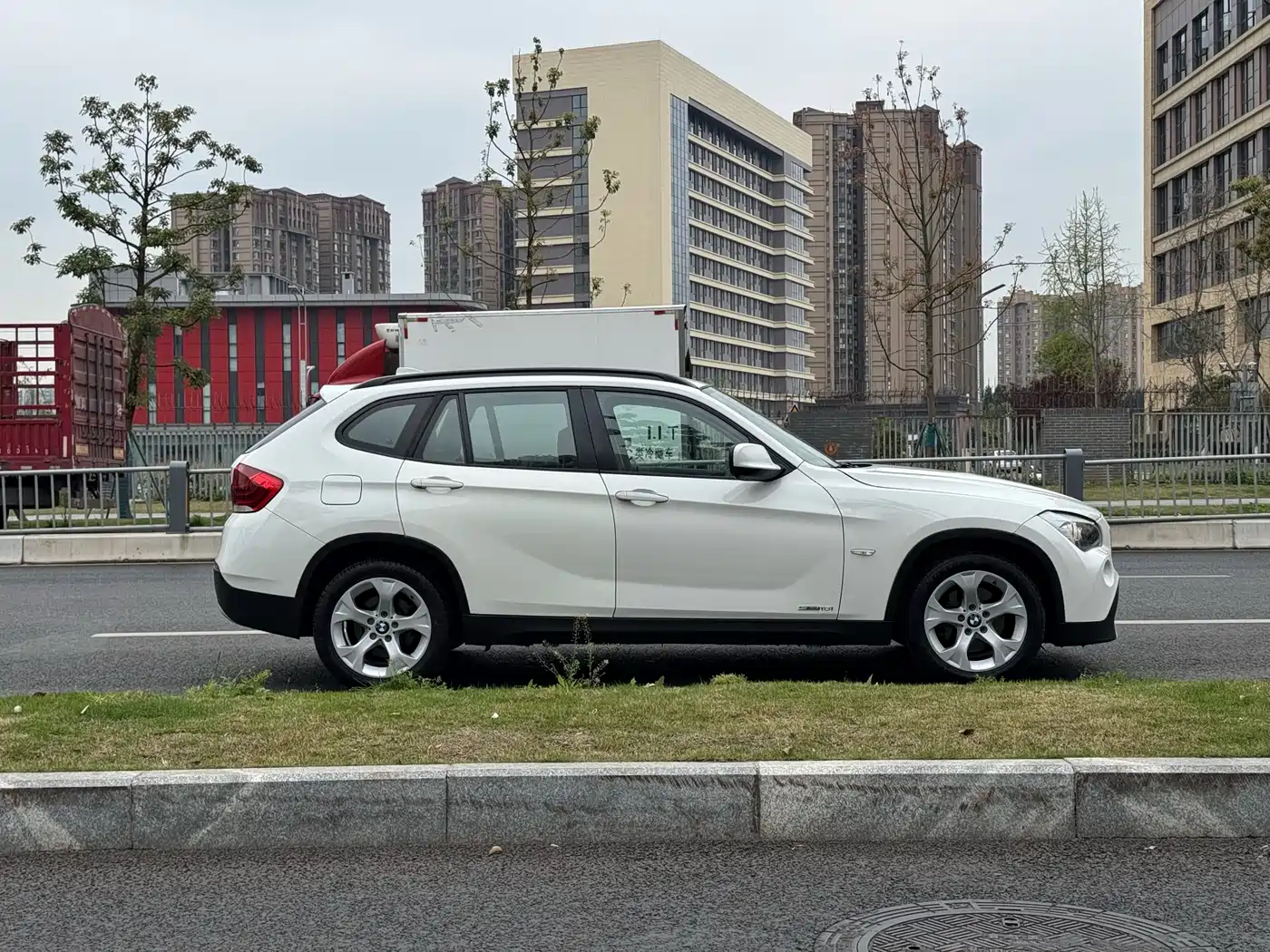 BMW X1 (Import) 2012 sDrive18i Luxury фото 12