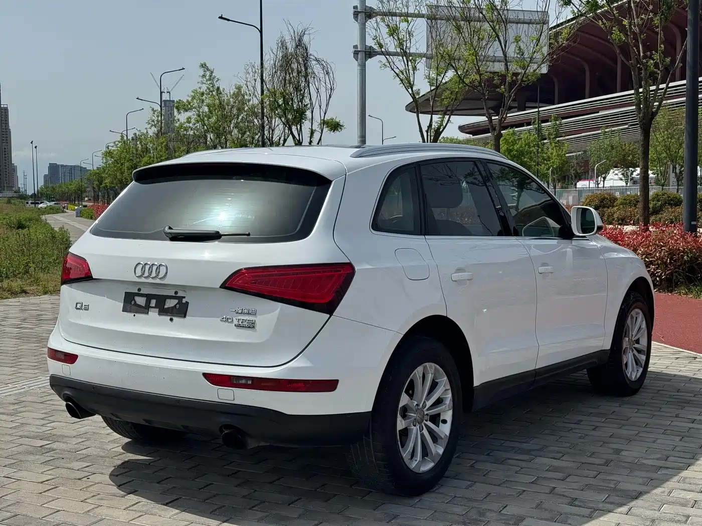Audi Q5 2015 40 TFSI Technology фото 14