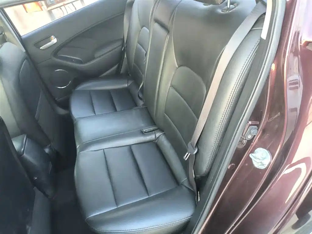 Kia K3 2013 1.6L Automatic GLS фото 17
