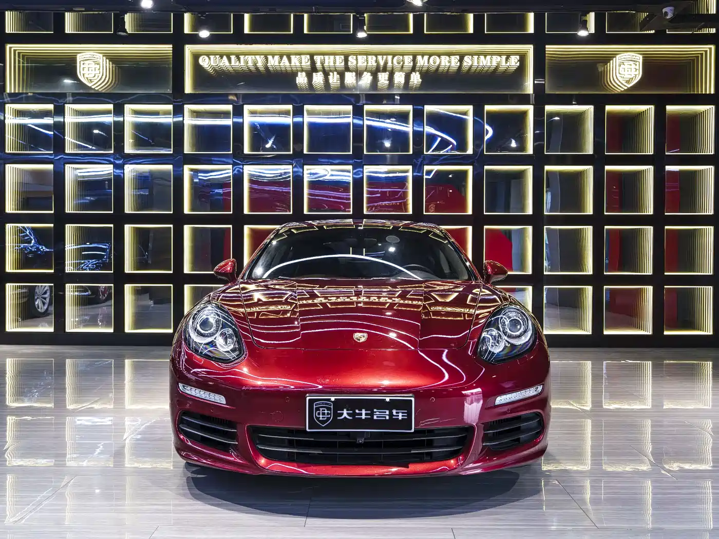 Porsche Panamera 2014 Panamera 3.0T фото 2