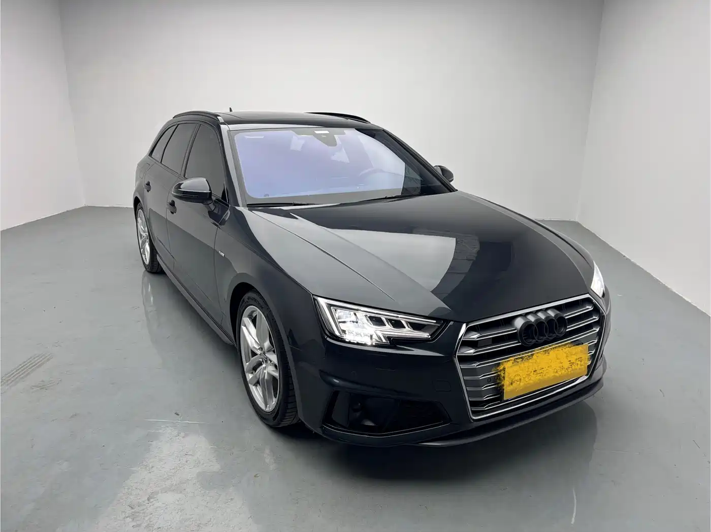 Audi A4 (Import) 2020 Avant Pioneer 40 TFSI Luxury Sport фото 3