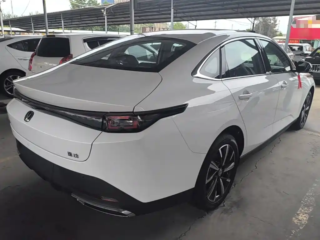 Changan Eado 2026 2025 Blue Whale 1.5T 500Bar Premium