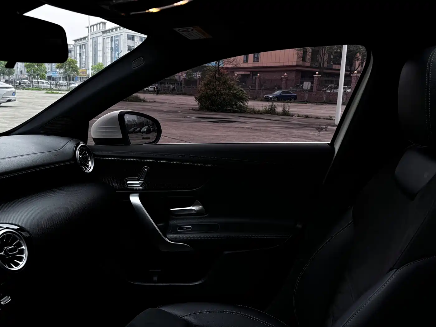 Mercedes-Benz A-Class 2021 A 200 L Sport Sedan Fashion Edition фото 7