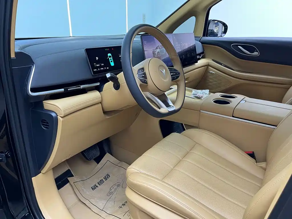 Voyah Dreamer 2026 2025 PHEV AWD Excellent Kunpeng Edition