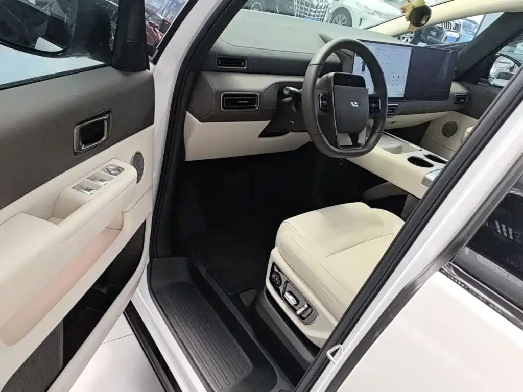 Li Auto MEGA 2025 2024 Ultra
