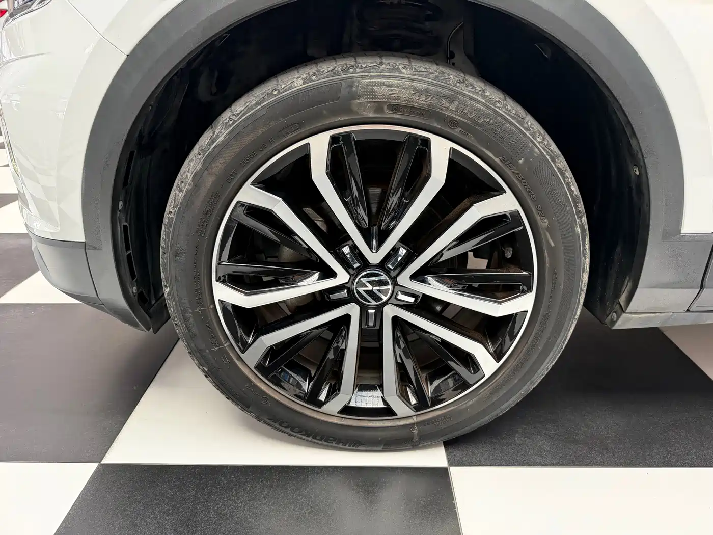Volkswagen T-Roc, миниатюра 4