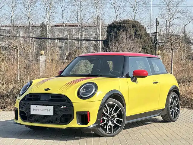 MINI JCW