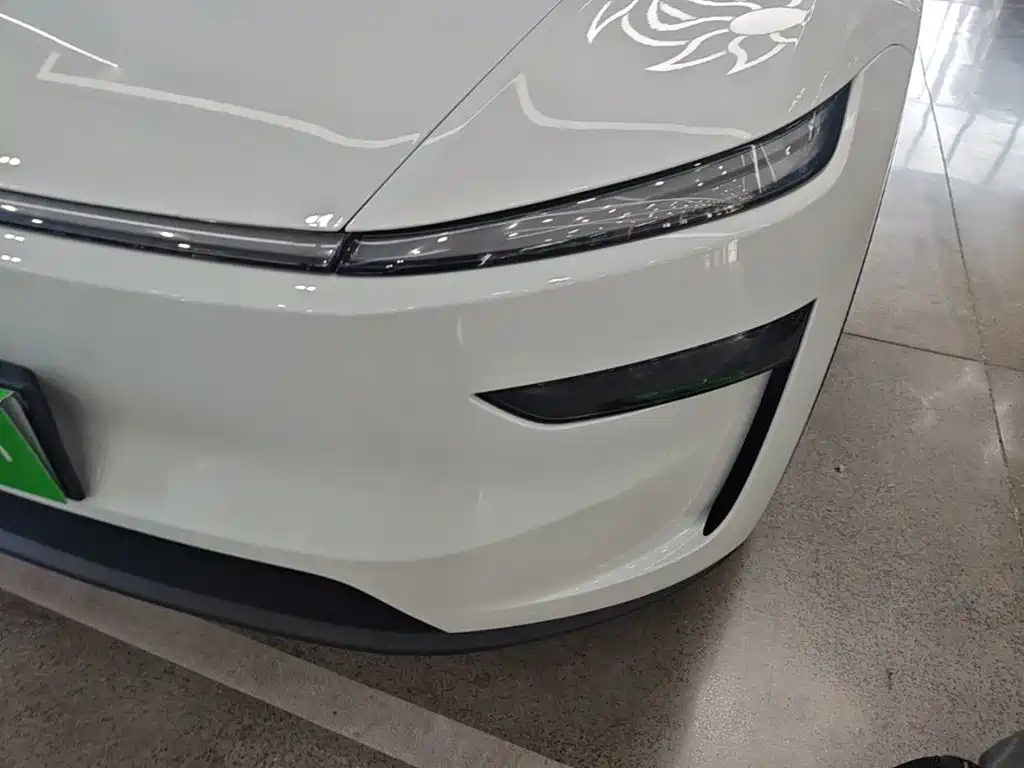 Tesla Model Y L 2025 2025 Facelift Long Range AWD