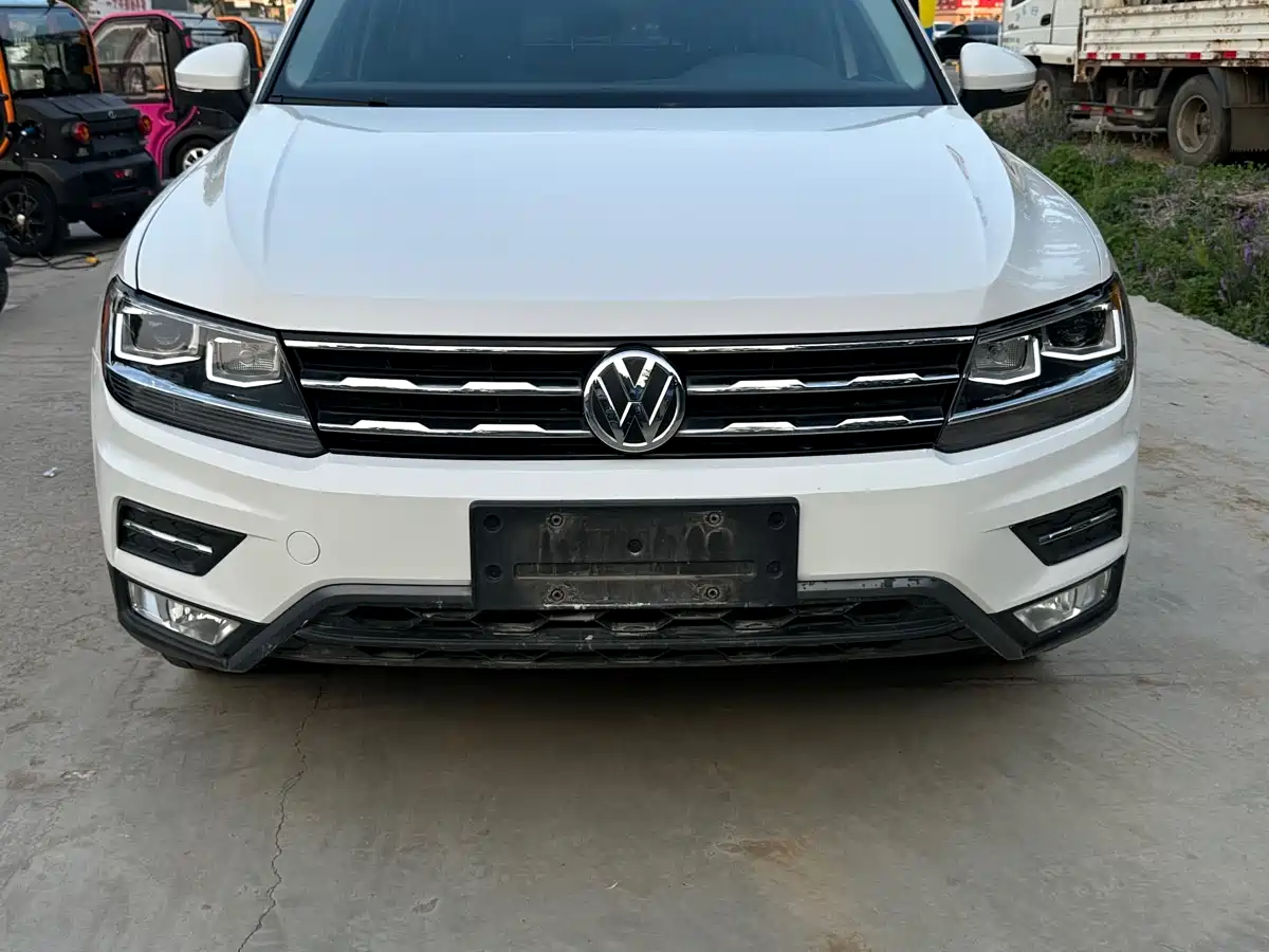 Volkswagen Tiguan L 2017 330TSI Automatic 2WD Luxury Edition фото 3