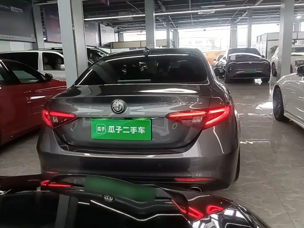 Alfa Romeo Giulia 2021 2021 2.0T 280HP Luxury